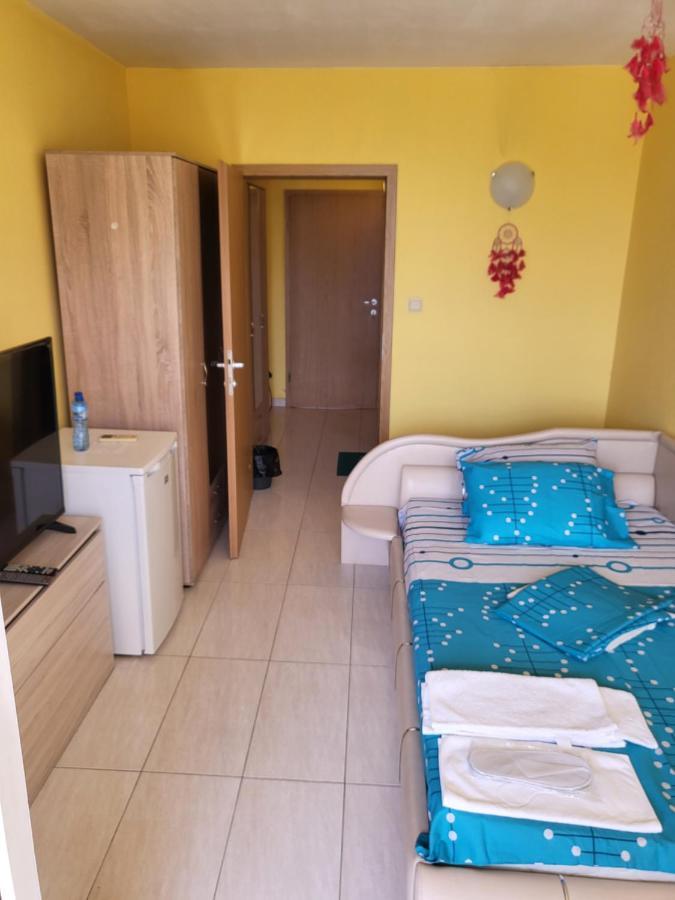 Apartamenti Ivaia Varna Exterior photo