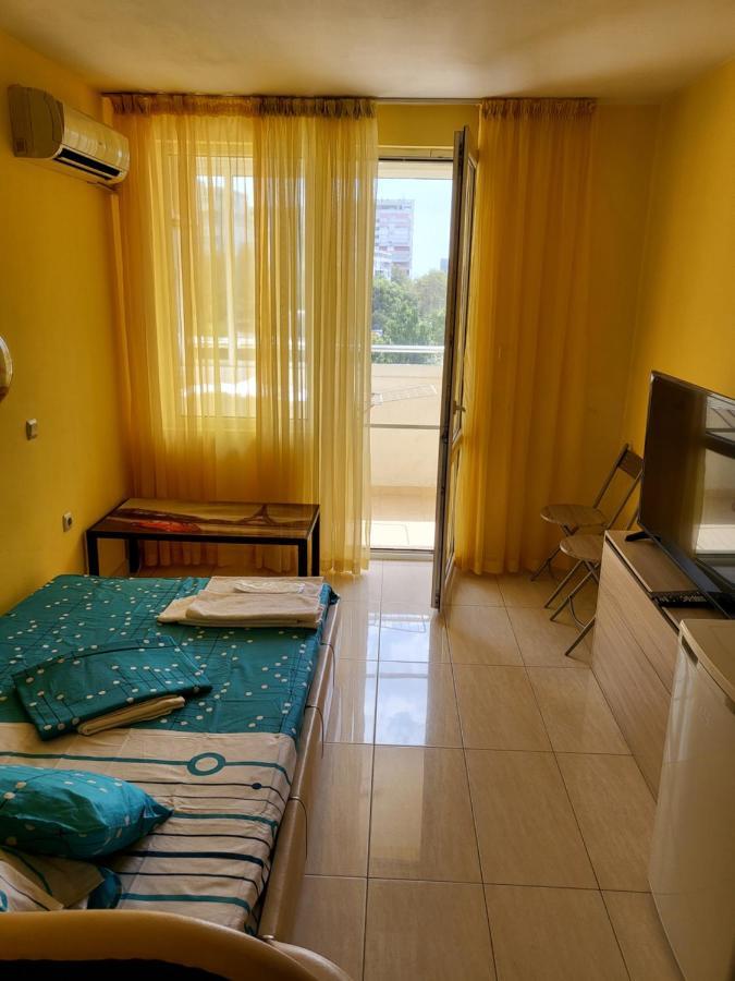 Apartamenti Ivaia Varna Exterior photo