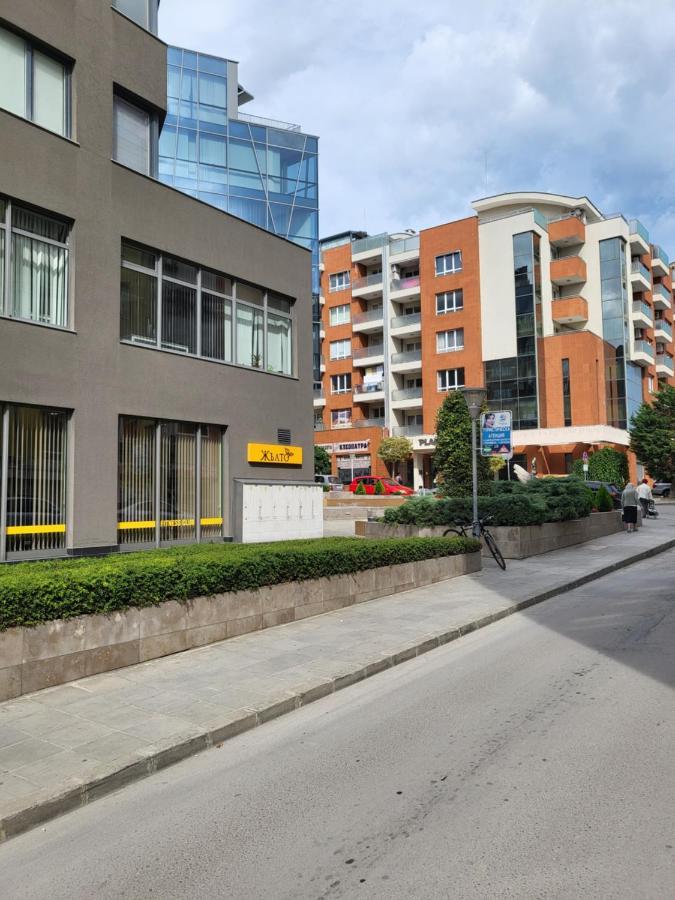 Apartamenti Ivaia Varna Exterior photo