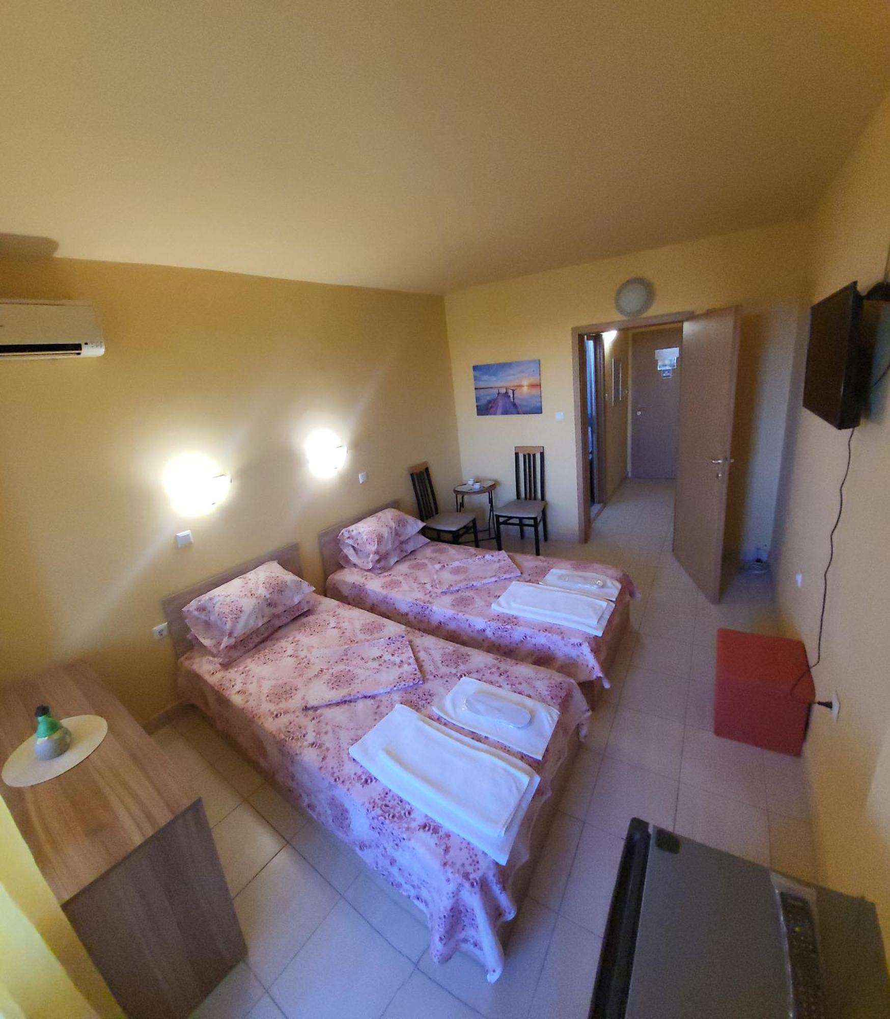 Apartamenti Ivaia Varna Exterior photo